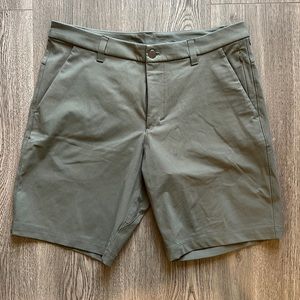 Lululemon Commission Short Slim *Warpstreme 9"